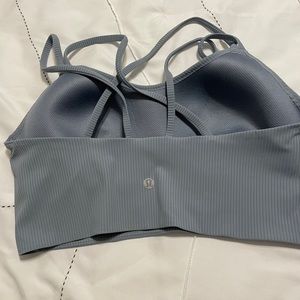 Lululemon like a cloud bra